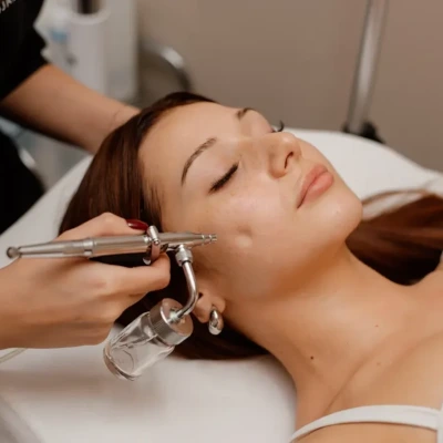 Beauty Hood – kompleksowy zabieg pielęgnacyjny skóry twarzy z użyciem nowoczesnych technologii